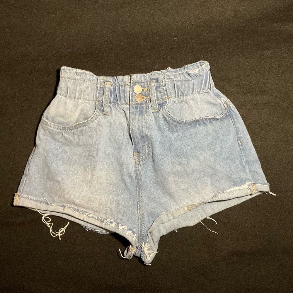 High-Waisted Jeans, Short Shorts